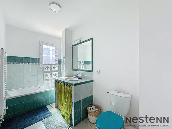 Villa Trets 6 pièce(s) 175 m2 sur 10000 m2 de terrain avec chambre en rdc