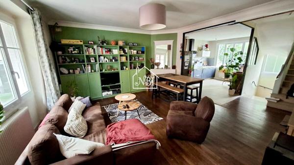 À LOUER Maison de ville 2 Chambres 90 m2 LAVAL HYPER CENTRE