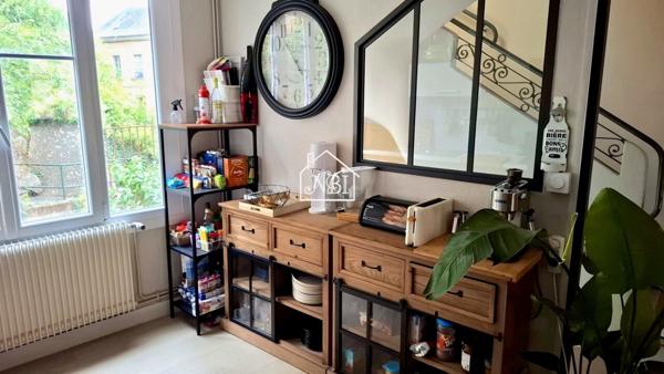 À LOUER Maison de ville 2 Chambres 90 m2 LAVAL HYPER CENTRE