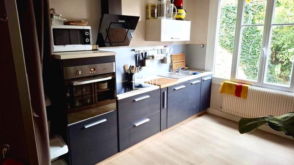 À LOUER Maison de ville 2 Chambres 90 m2 LAVAL HYPER CENTRE