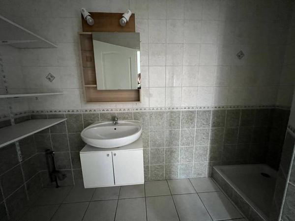 REF 11431 - 10 rue Sous Sainte Claire - F3 au 3ème étage