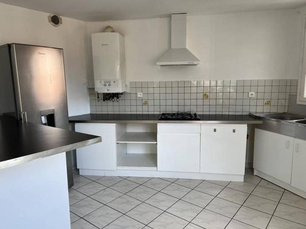 REF 11431 - 10 rue Sous Sainte Claire - F3 au 3ème étage