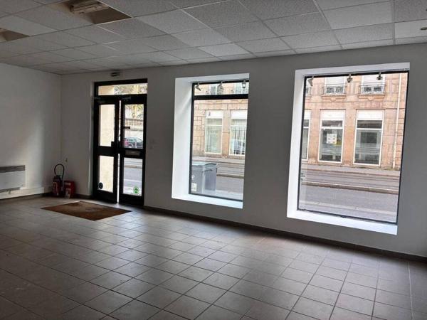 ST ETIENNE CARNOT LOCAL 80 m2