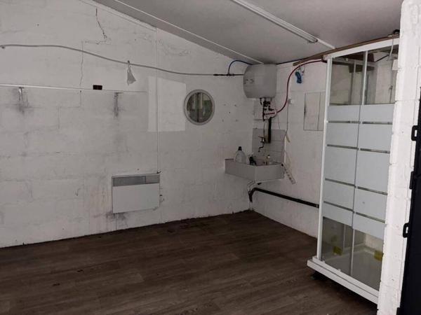 ST ETIENNE CARNOT LOCAL 80 m2