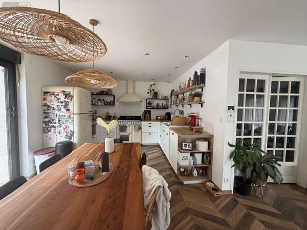 Maison à louer à Ussel en Corrèze (19200), ref : UL 160