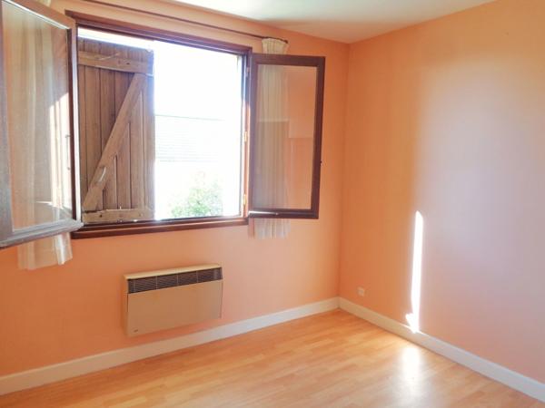 Maison à vendre 5 pièces MAURIAC (15)