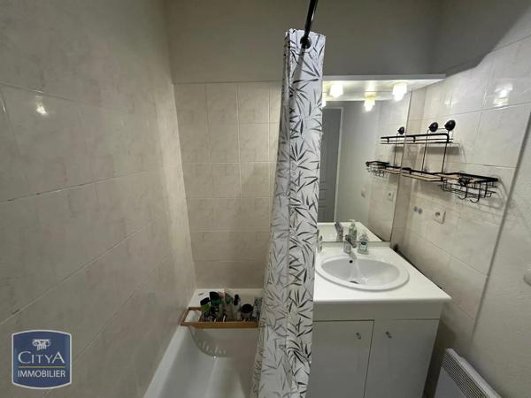 Appartement à louer 2 pièces 44.47m² Pau (64000)
