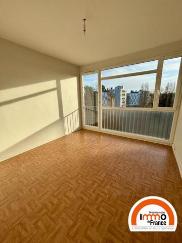 MONT SAINT AIGNAN A COTE DES UNIVERSITES - F4 de 73,57 m²  avec balcon