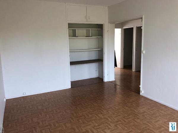 MONT SAINT AIGNAN A COTE DES UNIVERSITES - F4 de 73,57 m²  avec balcon