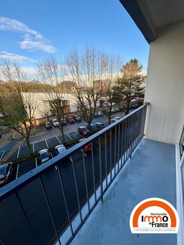 MONT SAINT AIGNAN A COTE DES UNIVERSITES - F4 de 73,57 m²  avec balcon