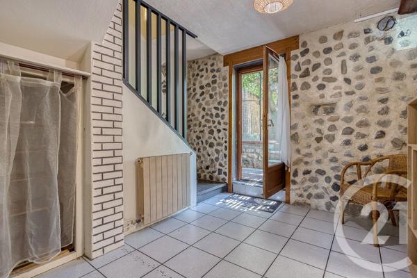 Appartement F5 à vendre  5 pièces - 80 m2 RUMILLY - 74