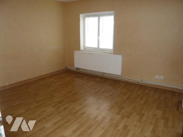 Bâtiment commercial et d'activités à VENDRE à PROVILLE