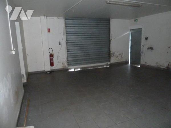 Bâtiment commercial et d'activités à VENDRE à PROVILLE