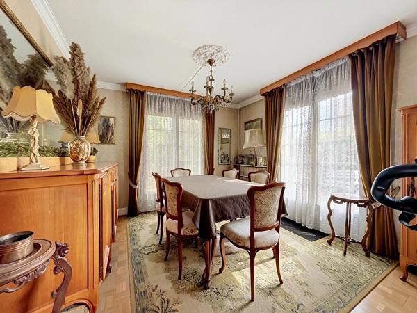 Vente                                                      Maison
                        
                     7 pièces                      118 m2                     à Yerres