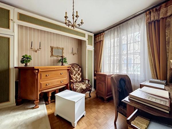 Vente                                                      Maison
                        
                     7 pièces                      118 m2                     à Yerres