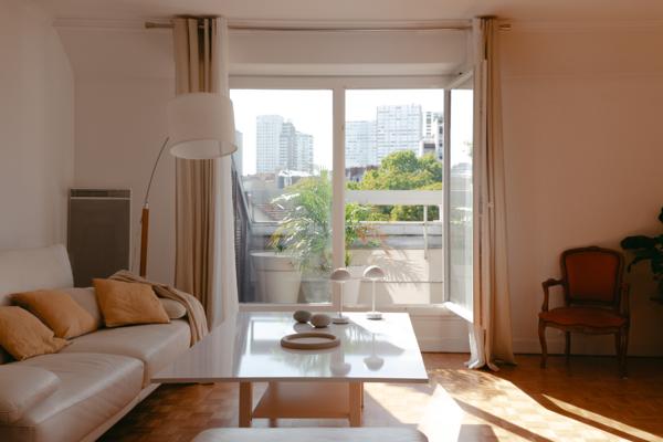 Appartement à louer 4 164 € CC PARIS 15 4 p 110 m² DPE E