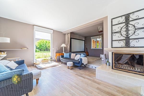 Maison
                                                                                                                                                                                                                                                                                                                        5 pièce(s)                                                                                                                                                                                                          3 chambre(s)                                                                                                                                                                                                          145  m²