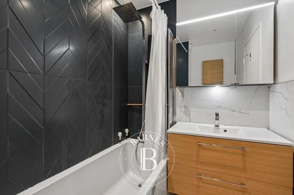 Paris 15ème, Appartement 3 Chambres -  104 m² à vendre
