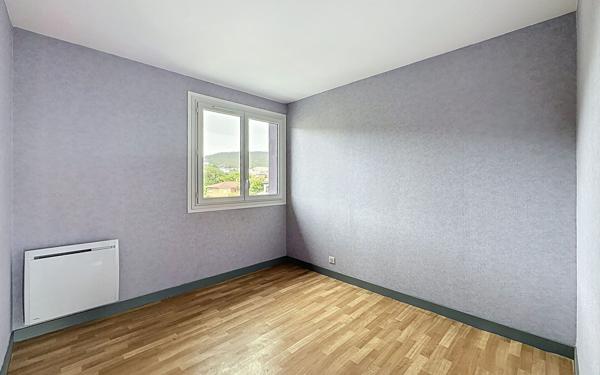 Appartement à vendre    2 pièces • 33,03 m2 Clermont-Ferrand