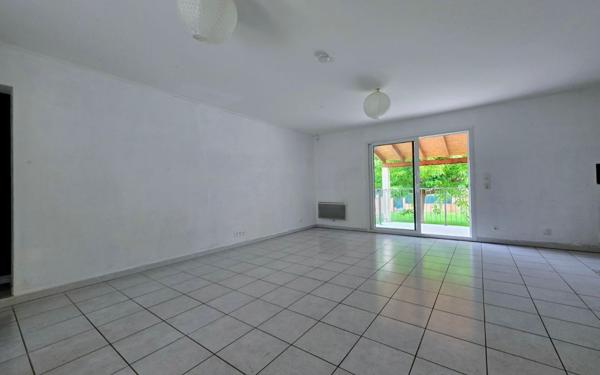 Maison à vendre    5 pièces • 120 m2 Malataverne