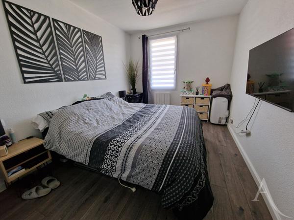 Appartement F3 à Mantes La Jolie avec bacon terrasse et parkings en sous-sol