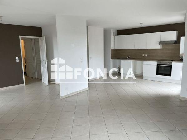 Location Appartement 4 pièces 78.72 m² - 4 PROMENADE DES TILLEULS Fleury Les Aubrais 45400