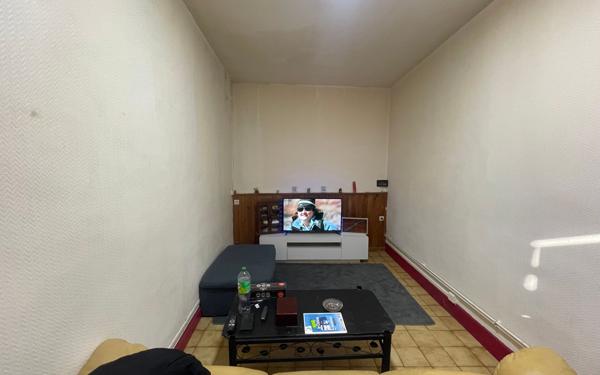 Maison à vendre    9 pièces •  Ainay-le-Château