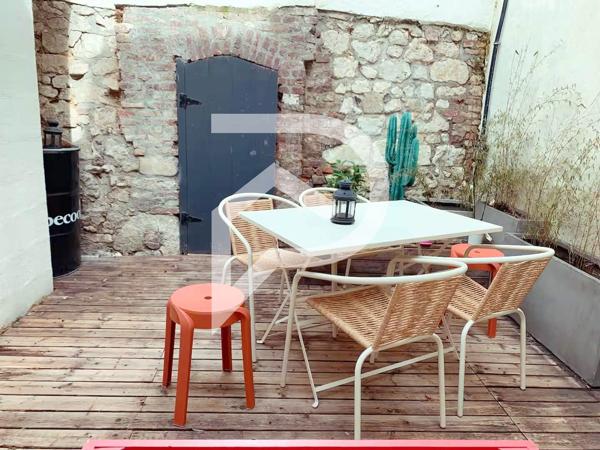 Immeuble 8 pièces 145 m2