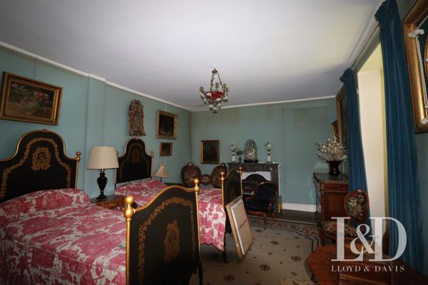 Bâtisse en pierre du 17ème siècle