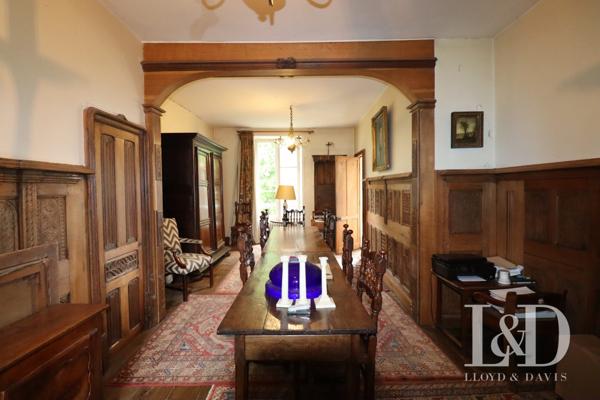 Bâtisse en pierre du 17ème siècle