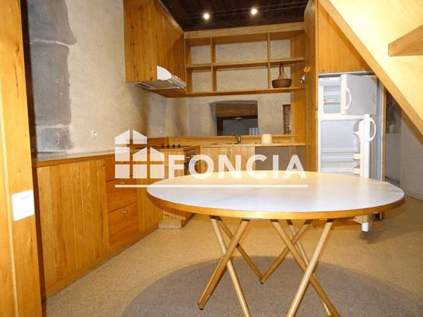 Location Appartement 2 pièces 67.4 m² - 6 RUE DU SENAT Chambery 73000
