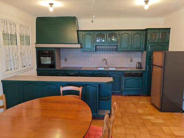 Dpt Gers (32), à vendre BARCELONNE DU GERS Maison T6 de 192 m² habitables normes PMR + 2 vérandas + grand garage sur 1670 m² de terrain, au bout d'une impasse, au calme