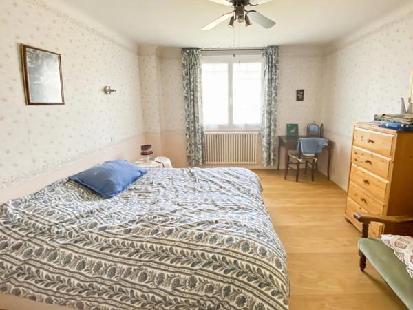 Dpt Gers (32), à vendre BARCELONNE DU GERS Maison T6 de 192 m² habitables normes PMR + 2 vérandas + grand garage sur 1670 m² de terrain, au bout d'une impasse, au calme