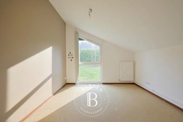 Chantraine, Maison 4 Chambres -  280 m² à vendre