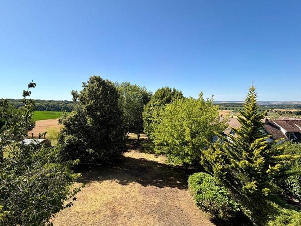 Propriété familiale de caractère à vendre sur la commune de Nerville-la-Forêt - 200m², 6 chambres