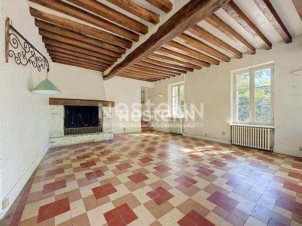 Propriété familiale de caractère à vendre sur la commune de Nerville-la-Forêt - 200m², 6 chambres
