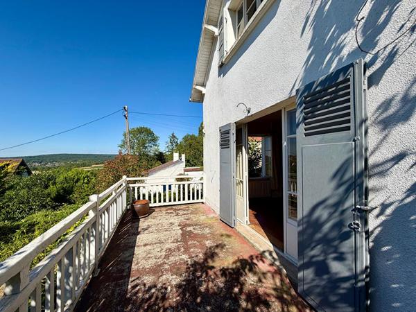 Propriété familiale de caractère à vendre sur la commune de Nerville-la-Forêt - 200m², 6 chambres
