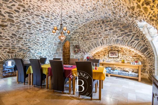 Figeac, Château 7 Chambres -  350 m² à vendre