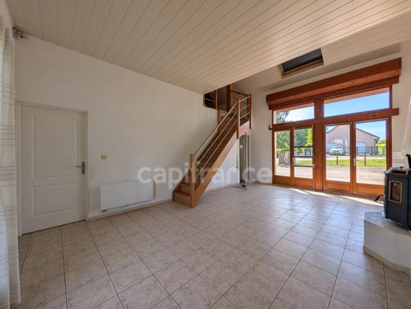 Proche Bletterans – Maison familiale de 210 m² avec extension récente, grands volumes et terrain clos