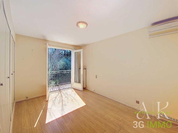 Vente / Maison et grand terrain