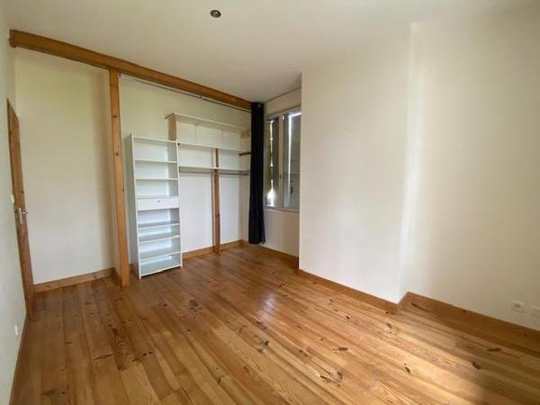 Vente / Immeuble à Arveyres (33500)