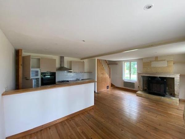 Vente / Immeuble à Arveyres (33500)