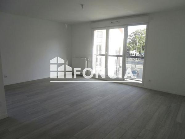 Location Appartement 3 pièces 63.2 m² - 1 PLACE DROUAISE Chartres 28000