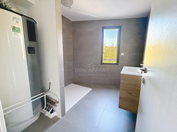 Appartement 3 pièce(s) 2 chambre(s) 64 m²