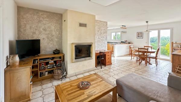 Maison de plain-pied à vendre 5 pièces SINGLEYRAC (24)