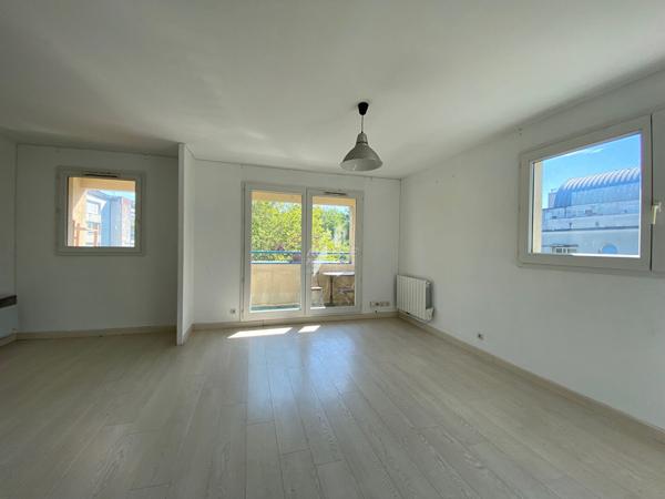 Appartement Cergy 3 pièce(s) 63.27 m2 Loyer 1 150 €/mois charges comprises **  - Référence  MG11286