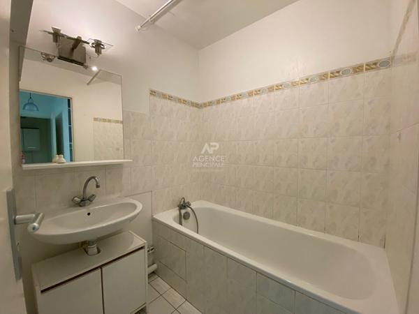Appartement Cergy 3 pièce(s) 63.27 m2 Loyer 1 150 €/mois charges comprises **  - Référence  MG11286