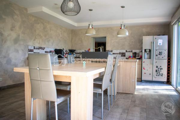 Maison traditionnelle de 141,82 m²