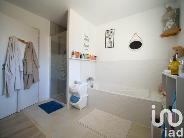 Maison à vendre 7 pièces 166 m² Plougoumelen