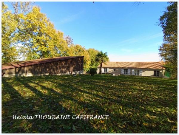 Maison à vendre Charmante maison de plain-pied sur grand terrain arboré – prête à vous accueillir ! 🌳à SAINT MARTIN DE SAINT MAIXENT (79)